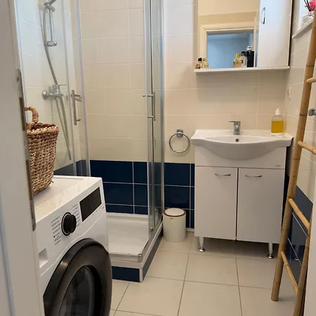 Seaspray Apartments Tisno