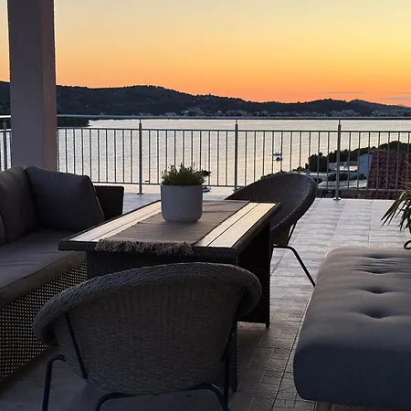 Apartman Seaspray Apartments Tisno *