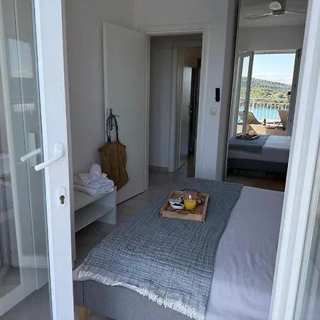 Seaspray Apartments Tisno *